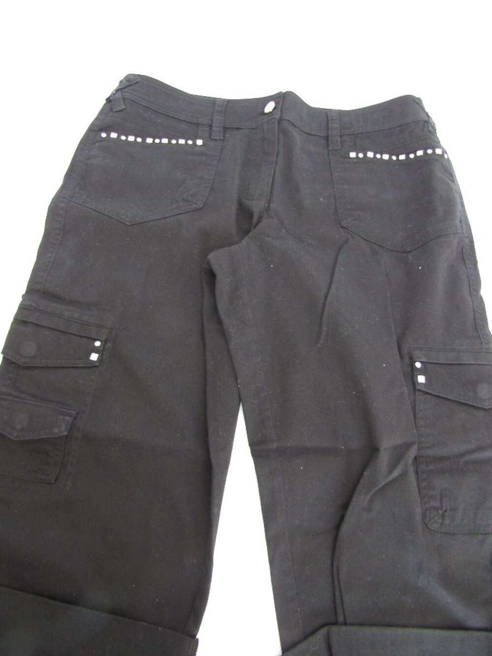 White House Black Market Black studded capri pants, size 8